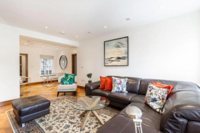 Colourful South Kensington Home